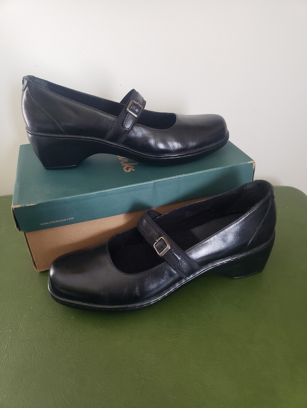 NIB Clarks England Rhea Black Mary Janes Platform Shoes